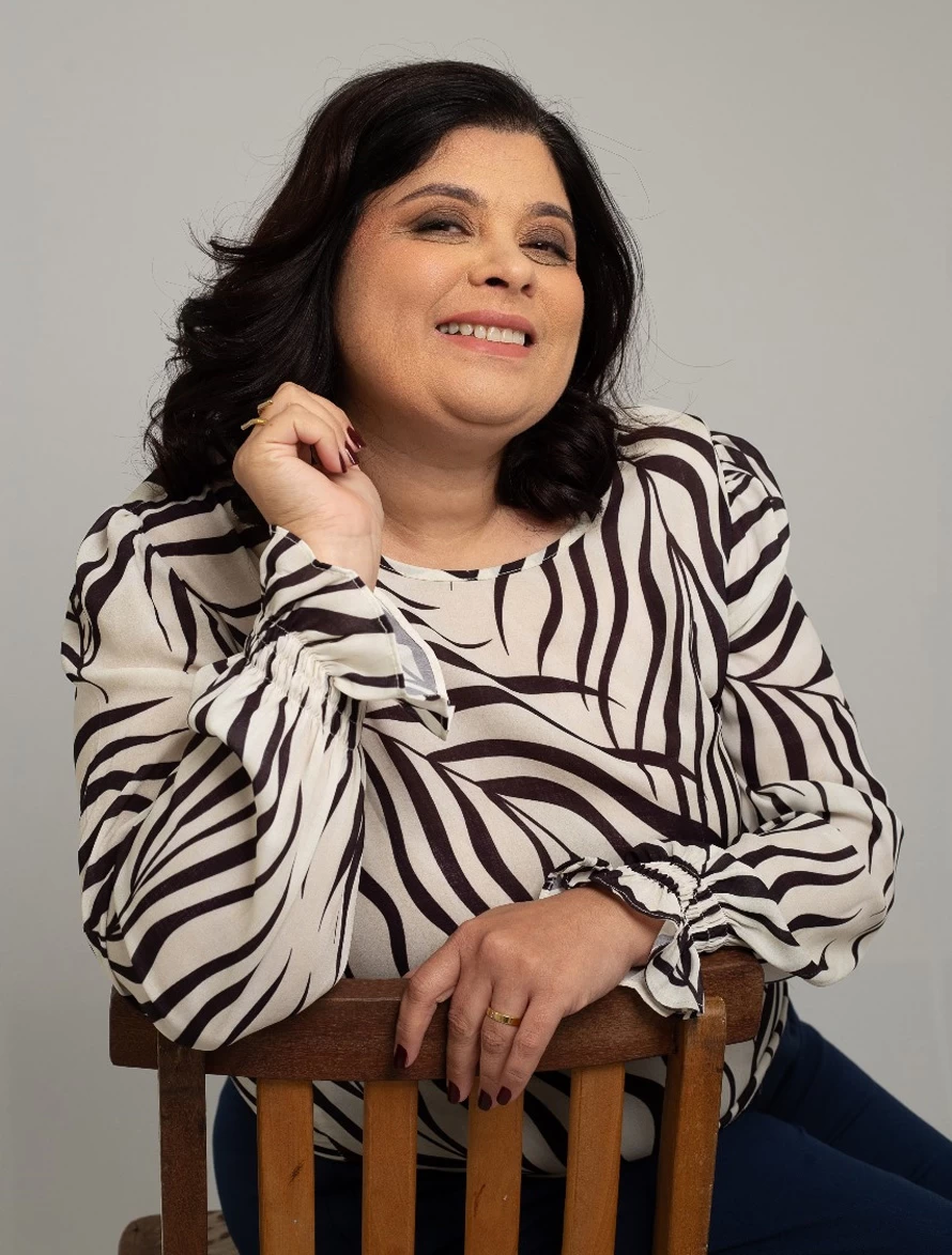 Dra. Elaine Annesi Dra. Elaine Annesi